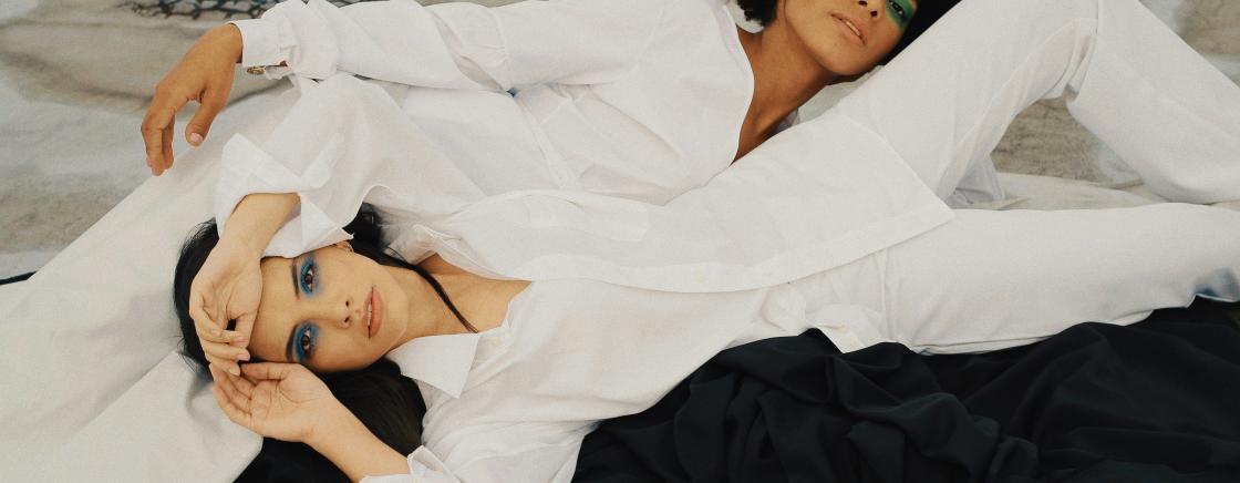 L'Éternel Défilé : Une Histoire de la Fashion Week, de ses Origines à nos Jours