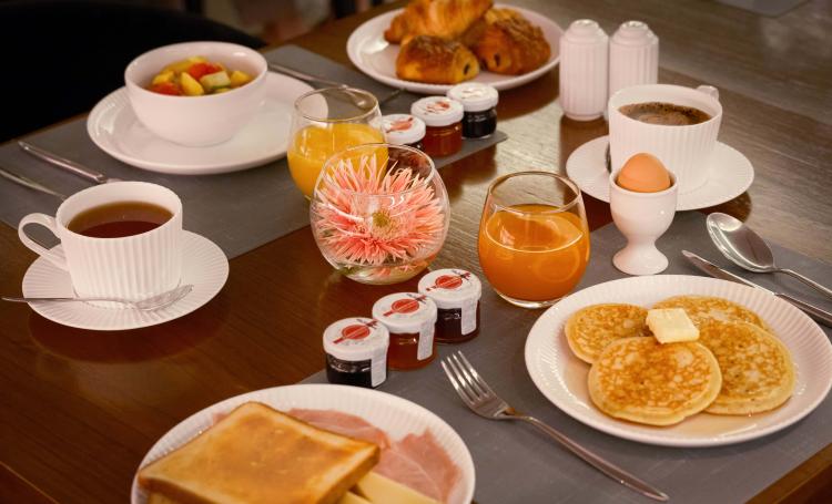 Derby Alma - Petit Déjeuner